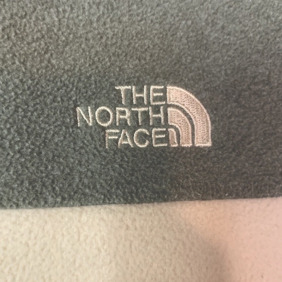 The North Face Pullover Girls Size L 14-16 Gray White Fleece Jacket - Picture 3 of 14